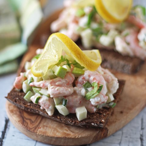 Smørrebrød aux Crevettes et à la Pomme Verte
