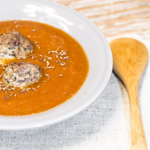 Soupe à L’oignon et à la Tomate et Boulettes à L’anis