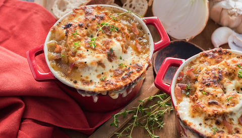 Soupe à L’oignon et au Bacon avec Croûtons au Fromage Mozzarellissima