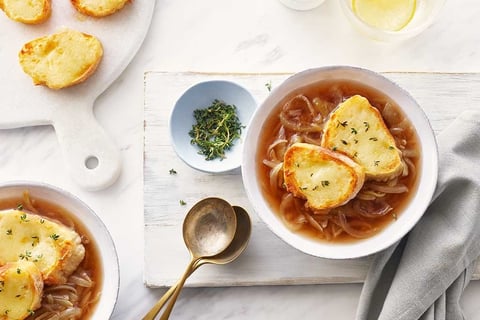 Soupe à L’oignon Simple et Rapide