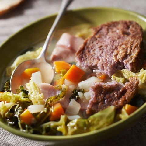 Soupe au Chou Vert