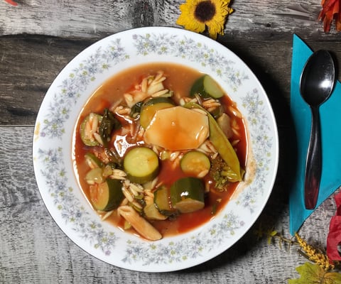 Soupe aux Légumes Verts et Orzo