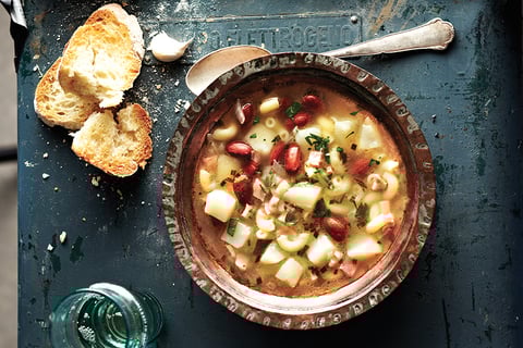 Soupe aux Macaronis et aux Haricots Romains