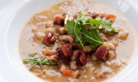 Soupe Copieuse aux Haricots à Oeil Noir et Bacon