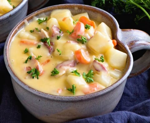 Soupe Crémeuse aux Patates et Bacon