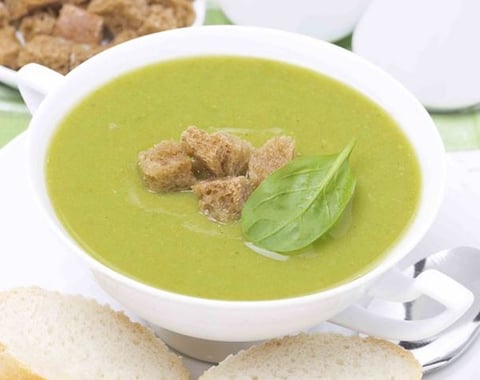 Soupe de Mâche aux Croûtons