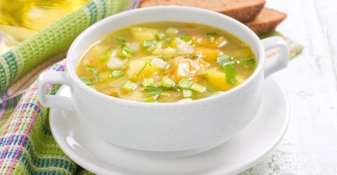 Soupe Végétalienne aux Légumes à L'ancienne