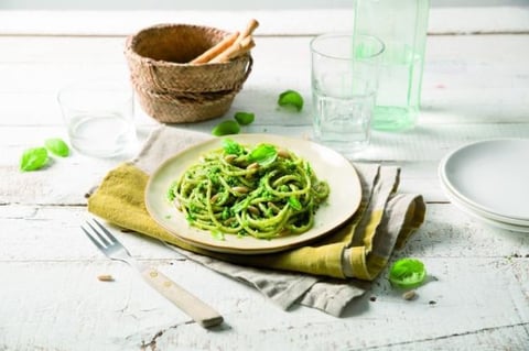 Spaghetti a Pesto Genovese Pignons de Pin et Basilic Frais
