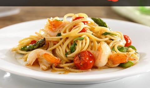Spaghetti Barilla avec Crevettes, Asperges et Tomates Cerises