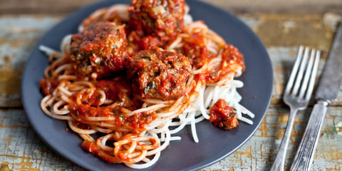 Spaghetti et Boulettes Végétaliennes aux Champignons