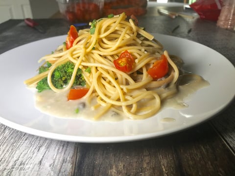 Spaghetti Sauce aux Champignons et Brocolis et Tomates