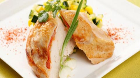 Suprême de Poulet au Pistou et Légumes Verts