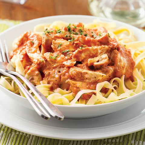 Tagliatelles au Poulet, Sauce Rosée
