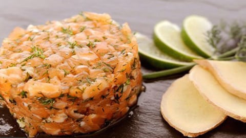 Tartare de Saumon au Gingembre Frais (St-Valentin)
