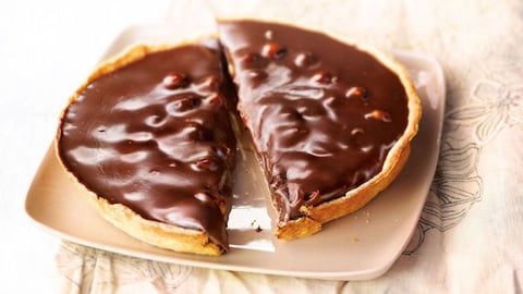 Tarte au Chocolat Fondant et Fruits Secs Caramélisés