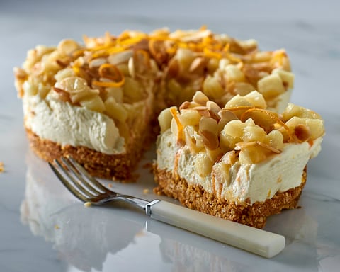 TARTE AUX POMMES MERINGUÉE SUR CROÛTE DE BISCUITS