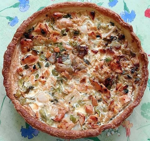 Tarte Feuilletée aux Oignons Nouveaux