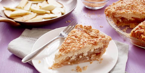 TARTE POMMES ET CARAMEL AVEC FROMAGE DANOIS