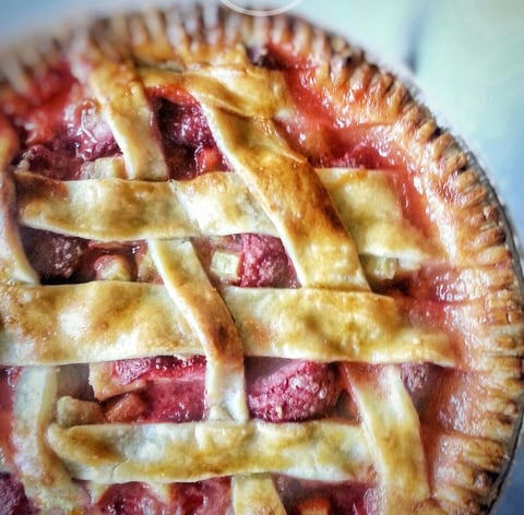 Tarte Rustique Fraise & Rhubarbe