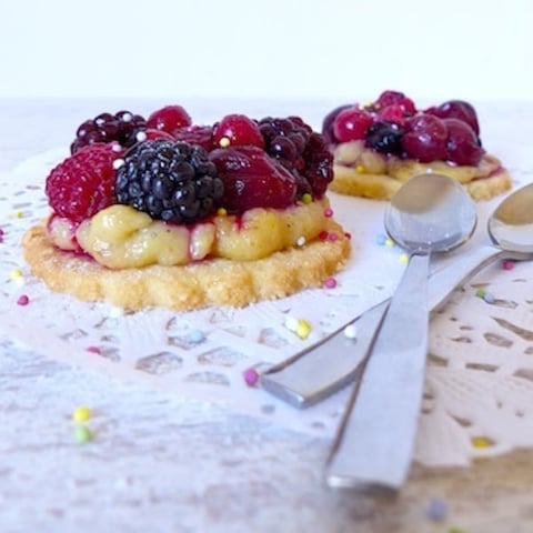 Tartelettes aux Fruits Rouges et Crème Pâtissière Sans Gluten