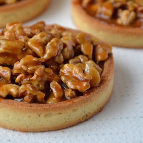 Tartelettes aux Noix Caramel au Beurre Salé