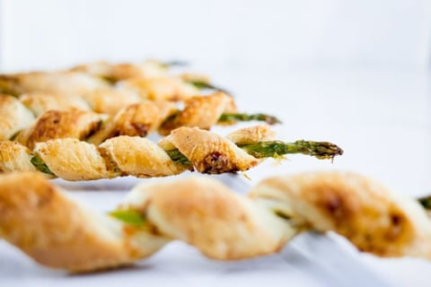 Tiges d’Asperges et Parmesan