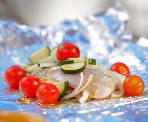 TILAPIA EN PAPILLOTTE SUR LE BBQ