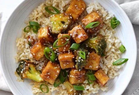 Tofu Frit au Sésame et Brocoli