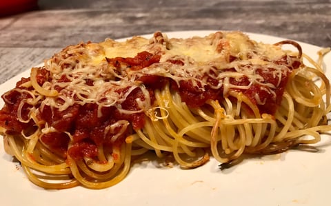 Tortillas au Poulet, Spaghetti, Sauce et Fromage