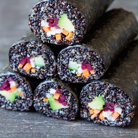 VEGGIE QUINOA SUSHI