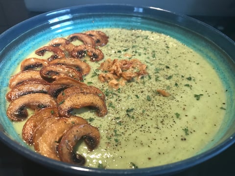 Velouté D’asperges et de Champignons