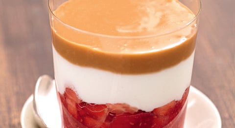 Verrine Aérienne aux Fruits Rouges, Café et Fromage Blanc