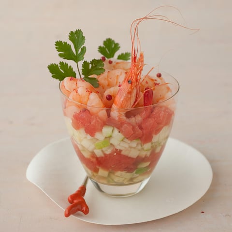 Verrine Avocat Pamplemousse Rose Pomme Verte et Crevettes
