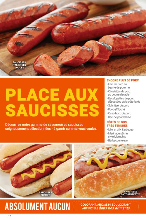 Circulaire Les Aliments M&M - Page 14. La page est dédiée aux saucisses avec le titre "PLACE AUX SAUCISSES". En haut, une image montre des saucisses italiennes douces grillées, certaines entières et d'autres coupées en rondelles sur une planche de bois. Le texte invite à découvrir une gamme de saucisses savoureuses et sélectionnées. En bas, deux images présentent des saucisses en pains hot-dog, l'une identifiée comme des saucisses fumées et l'autre comme des saucisses Oktoberfest, garnies de moutarde et de choucroute. Sur le côté droit, des listes détaillent "ENCORE PLUS DE PORC" incluant filet de porc au beurre de pomme, côtelettes de porc au beurre d'érable, escalopettes de porc désossées style côte levée, schnitzel de porc, porc effiloché, osso buco de porc et rôti de porc braisé. Une autre section "CÔTES DE DOS TRÈS TENDRES" propose les saveurs miel et ail barbecue, marinade sèche style Memphis et barbecue relevé. Un bandeau en bas de page indique "ABSOLUMENT AUCUN colorant, arôme ni édulcorant artificiels dans nos aliments".