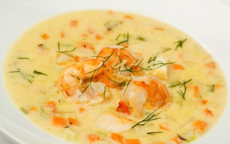 CHAUDRÉE AU NAPOLÉON ET AUX FRUITS DE MER