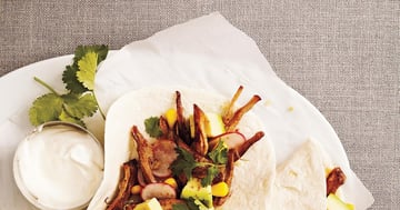 Tacos au Porc Effiloché et Salsa à l'Avocat et au Maïs