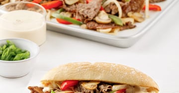 Philly Cheesesteak sur la Plaque