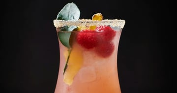 Mocktail : Pamplemousse, Gingembre et Framboise parfumé à l’Érable