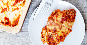 Escalopes de Poulet Tomates et Pesto au Parmesan