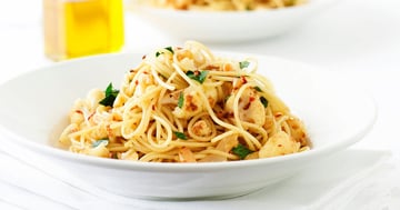Spaghettis au Chou-Fleur Sauté et à L'ail