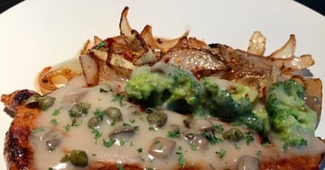 Côtelettes de Porc Sauce Champignons et Câpres