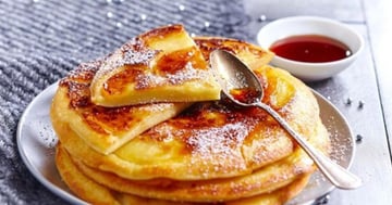 Crêpes Épaisses aux Pommes et au Caramel