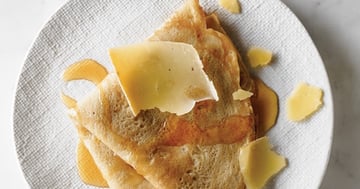 CRÊPES AUX POIRES ET À L’ÉRABLE