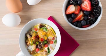 Déjeuner dans une Tasse