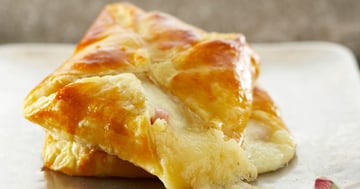 Feuilletés à la Mozzarella et au Jambon Cru