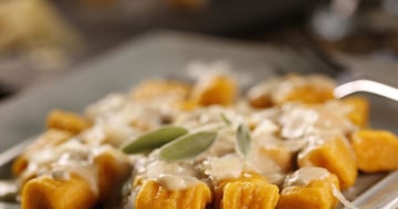 Gnocchis aux Patates Douces avec Sauce Crémeuse à la Sauge