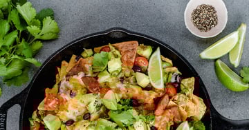 Nachos Chorizo, Haricots Noirs et Avocat