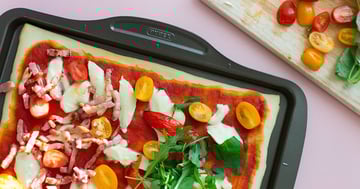 Pizza Toute Simple, Tomates, Mozzarella, Poivrons Grillés