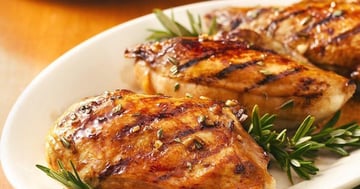 Poitrines de Poulet Grillé Laquées au Vinaigre Balsamique