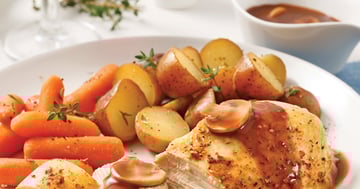 Poulet Entier aux Légumes Racines à la Mijoteuse